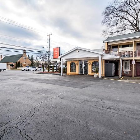 Red Carpet Inn & Suites Albany Airport Eksteriør billede
