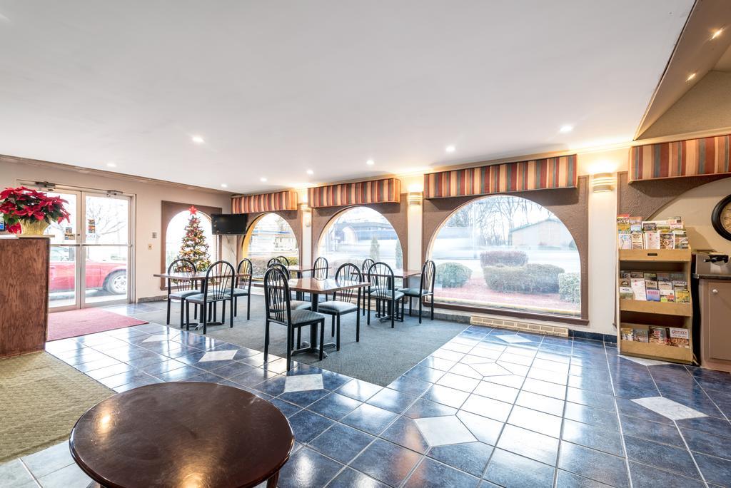 Red Carpet Inn & Suites Albany Airport Eksteriør billede